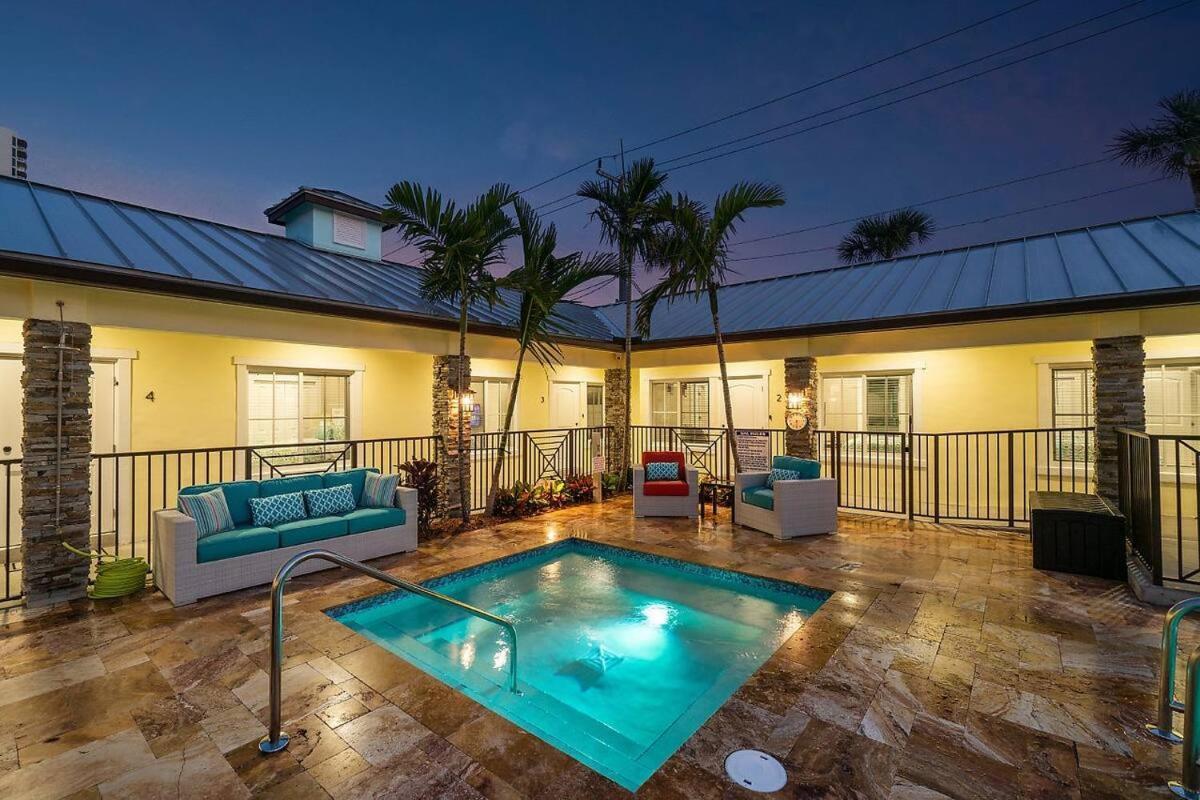 Bermuda Bungalows West Palm Beach Exterior photo