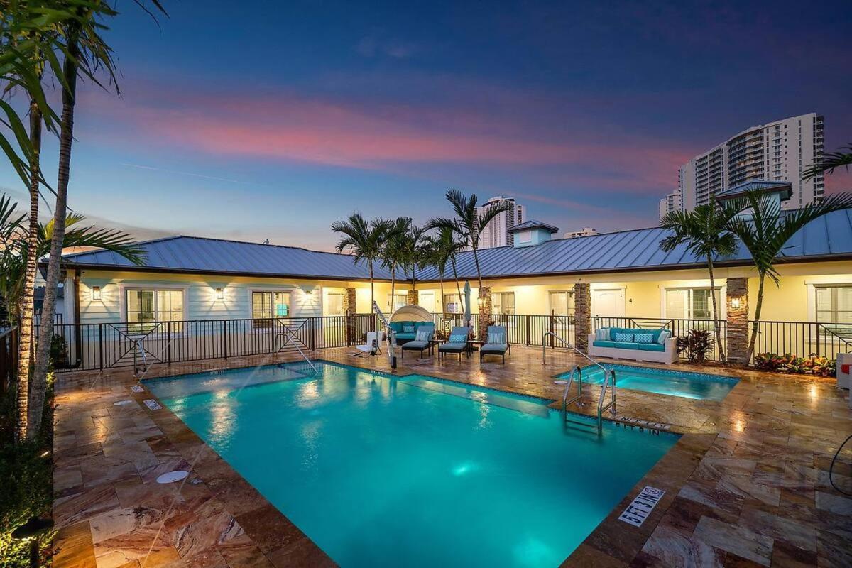 Bermuda Bungalows West Palm Beach Exterior photo