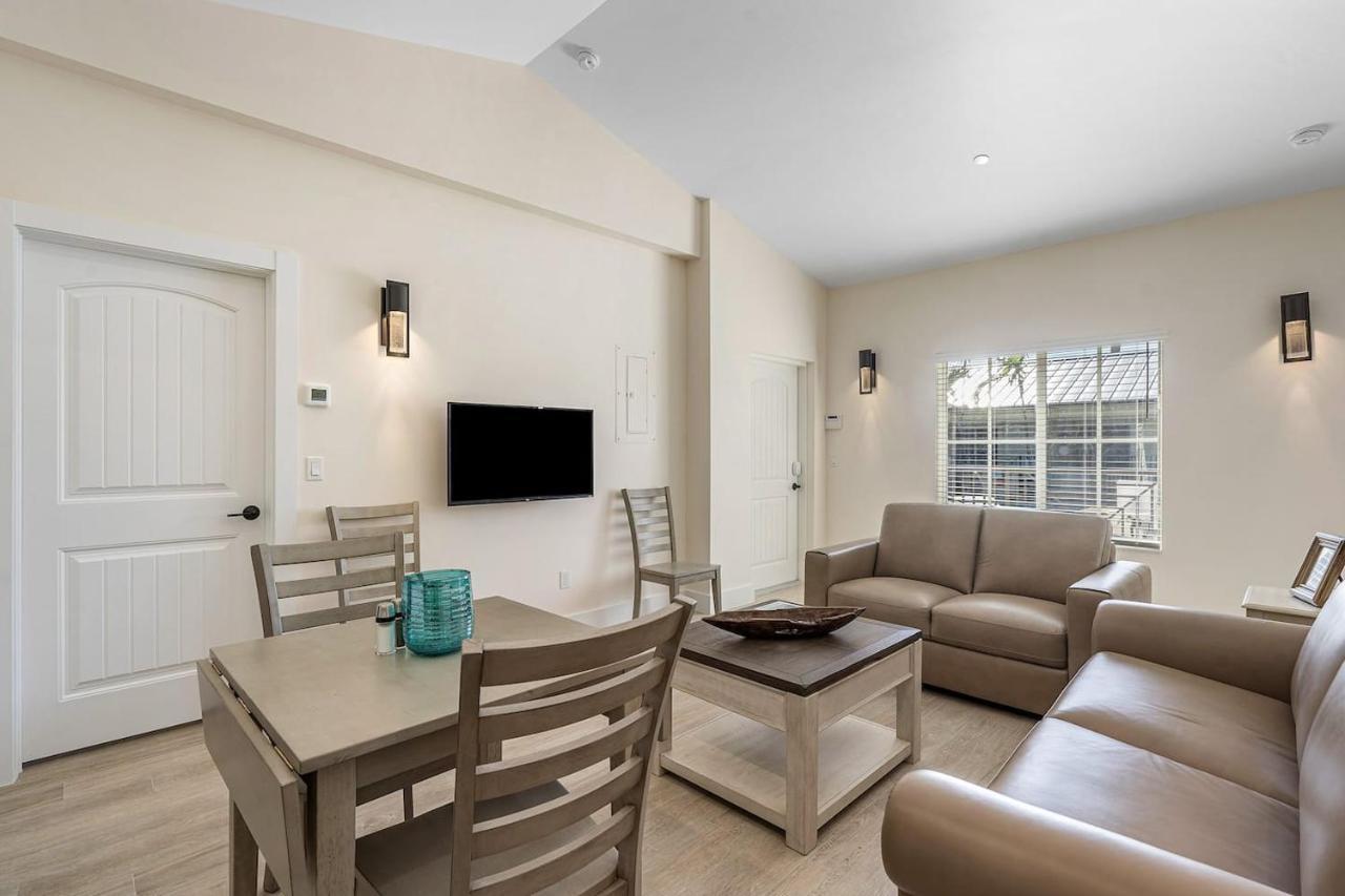 Bermuda Bungalows West Palm Beach Exterior photo